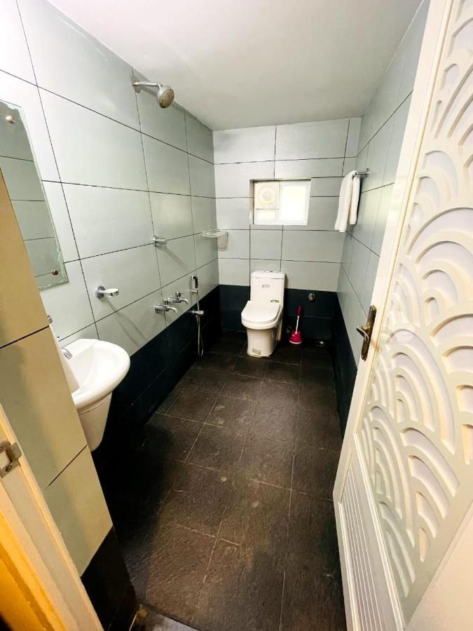 Kb Residency Hotell Kozhikode Exteriör bild